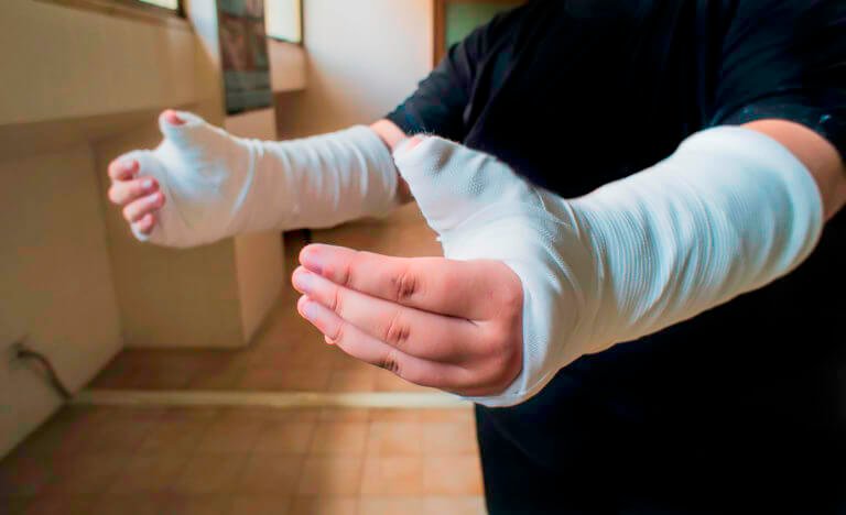 Best Fracture Treatment Doctor In Pune